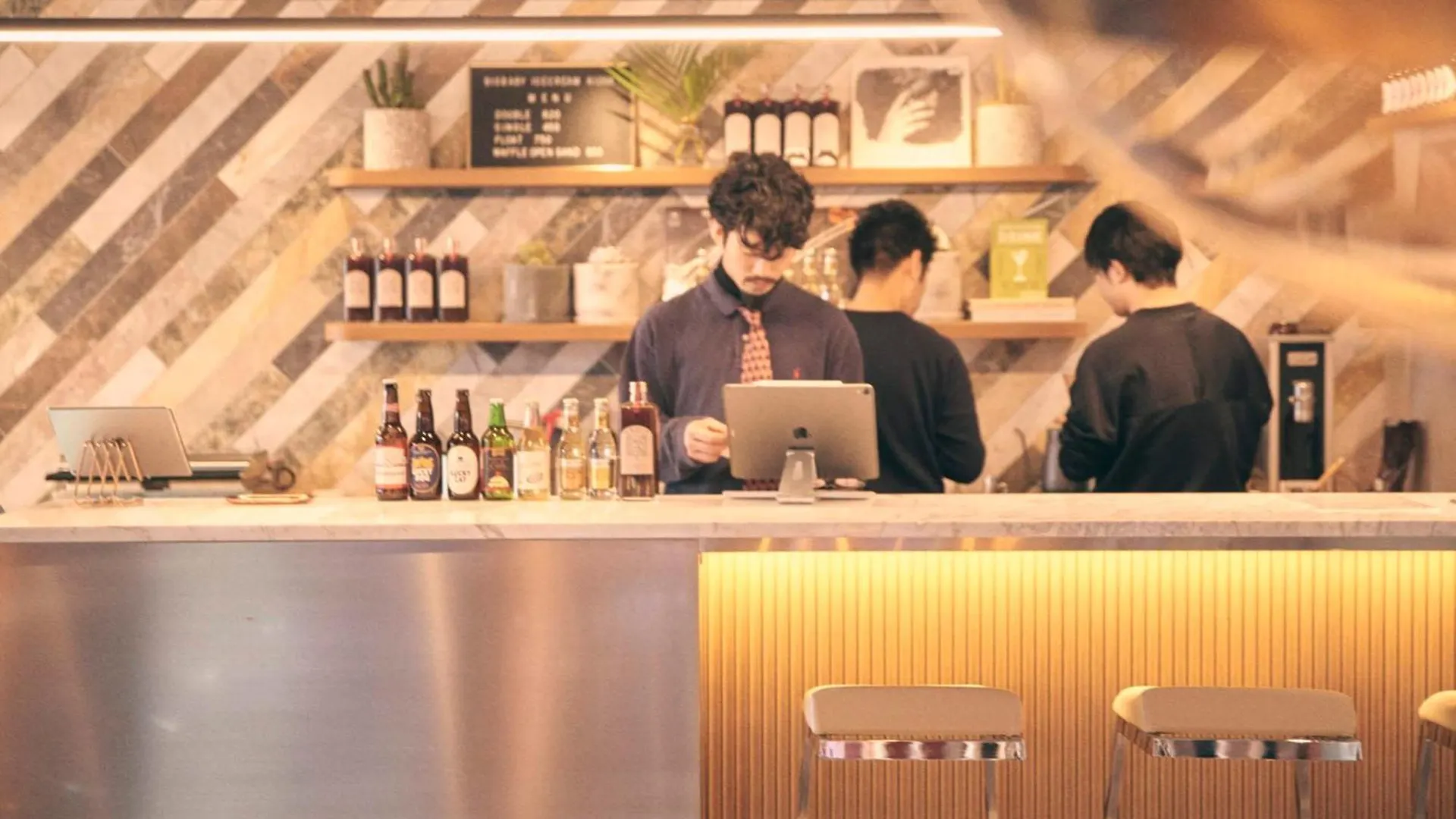 Hotel She, Kyoto